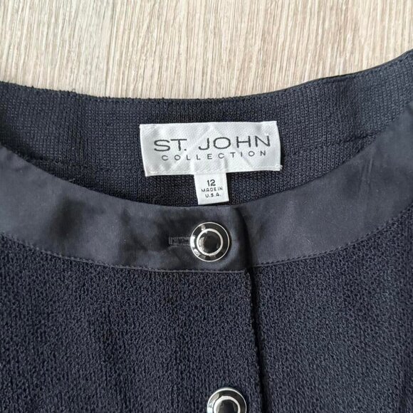 St. John Collection Scoop Neck Button-Up Top — Black (Size XL / US 12) - Picture 2 of 6